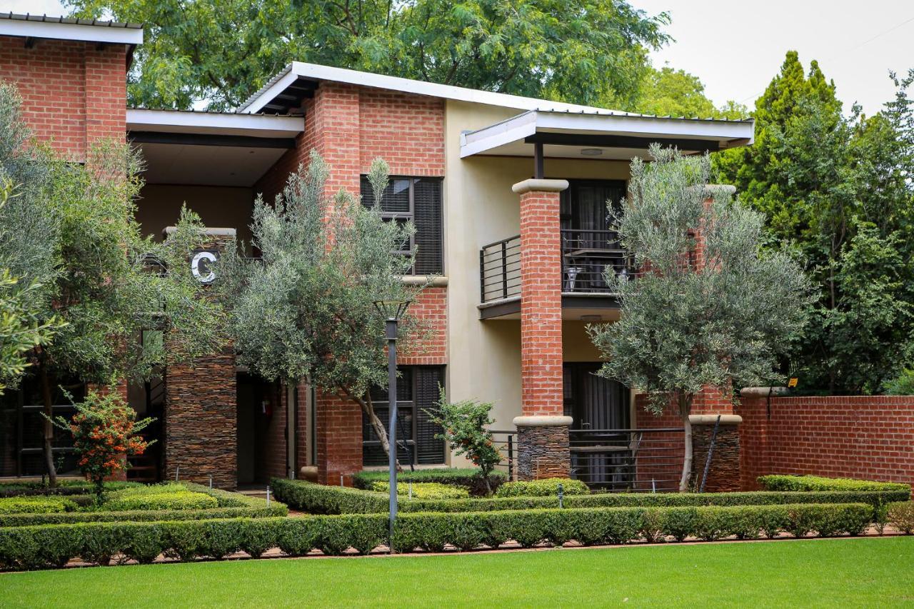 Scott'S Manor Guesthouse Function And Conference Venue Lichtenburg Εξωτερικό φωτογραφία