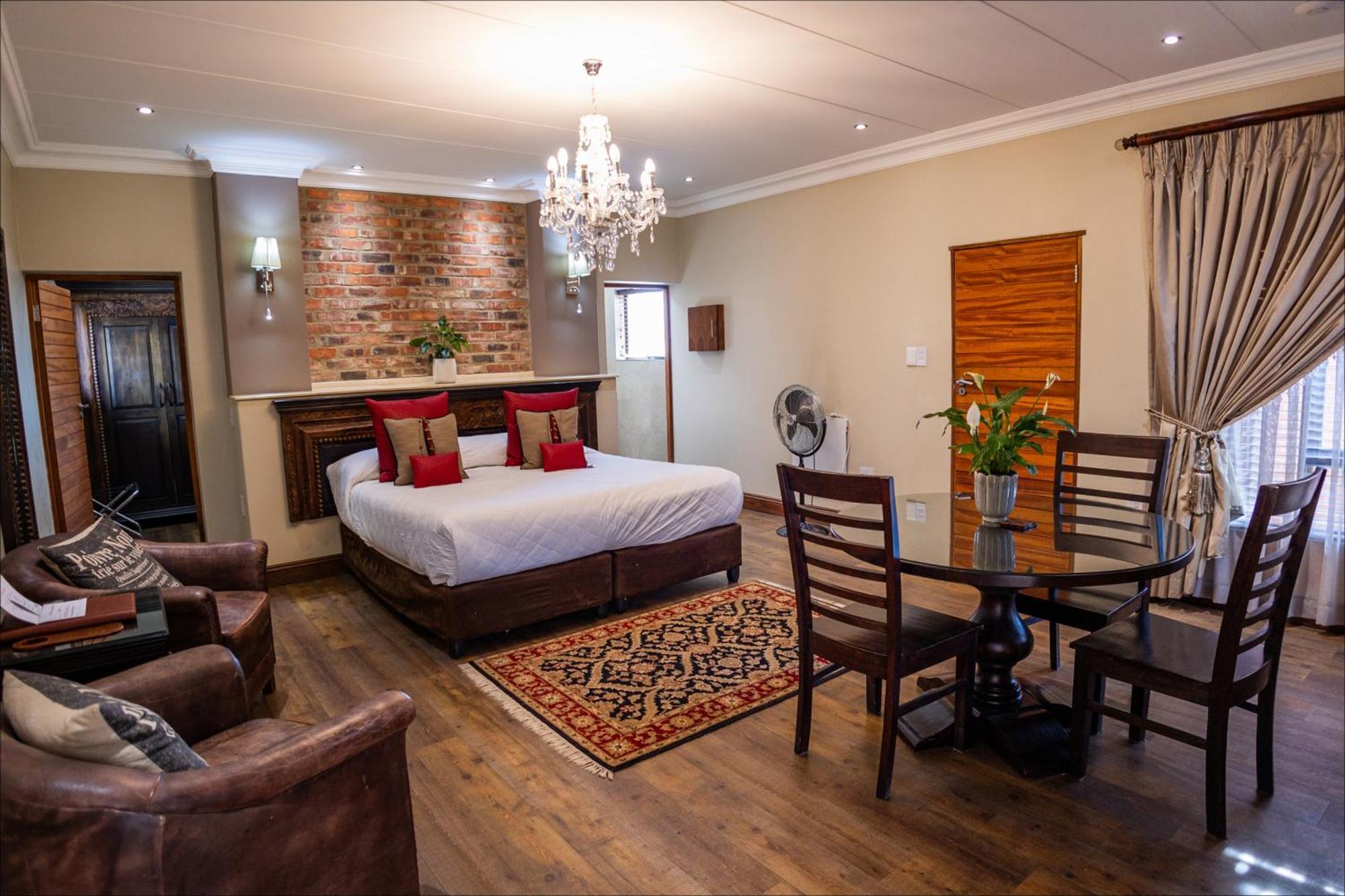 Scott'S Manor Guesthouse Function And Conference Venue Lichtenburg Εξωτερικό φωτογραφία
